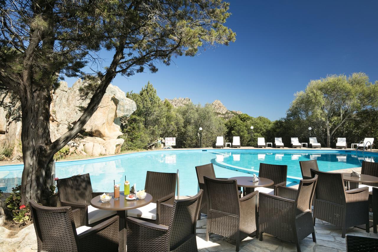 Hotel Rocce Sarde サン・パンタレオ エクステリア 写真