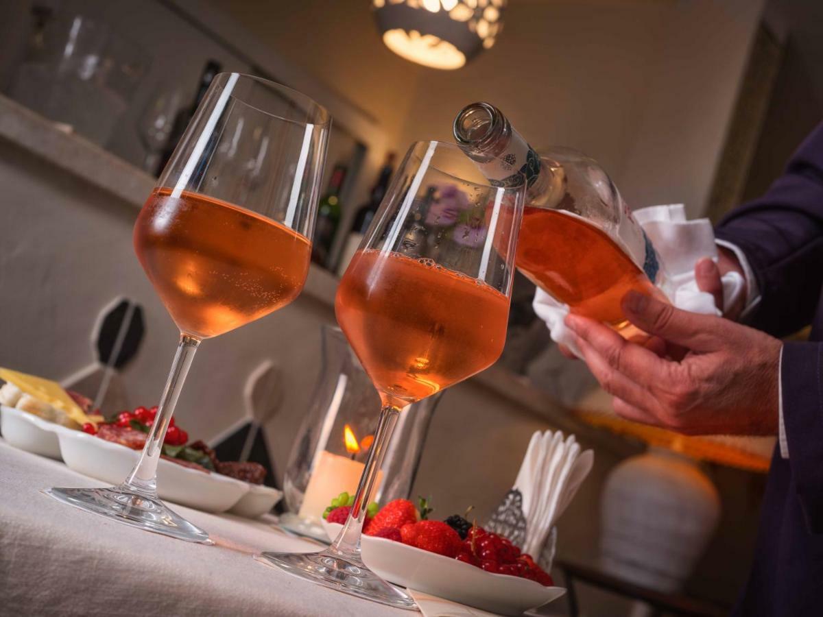 Hotel Rocce Sarde サン・パンタレオ エクステリア 写真
